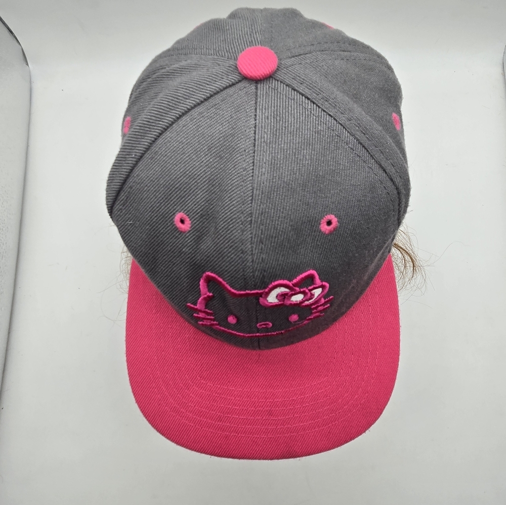 Hello Kitty Hat - Picture 5 of 7